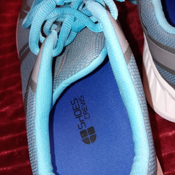 Shoes - Picture 3 of 15